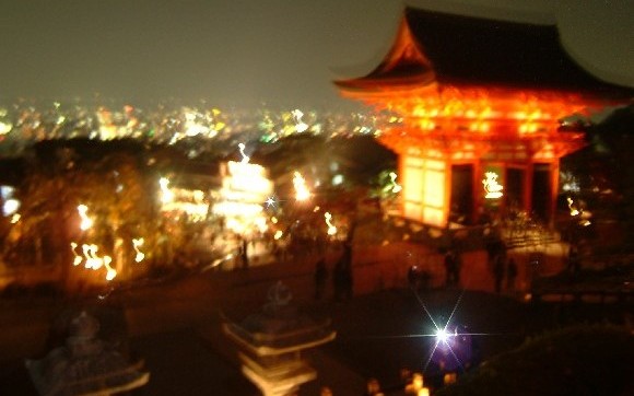 清水寺（ボケちゃって悔しいけどボケ具合もきれい？）
